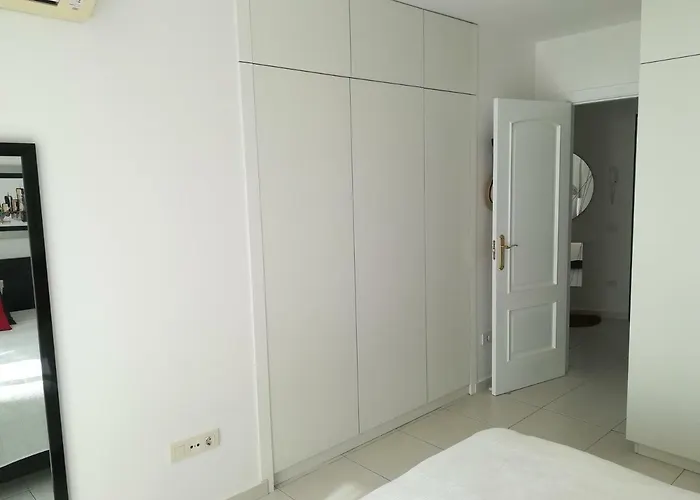 Parque Tropical I * לוס כריסטיאנוס